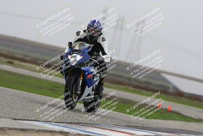 media/Nov-29-2025-TrackDaz (Sat) [[10ae2d9bce]]/B Group/Session 4 (Wheelie Bump)/